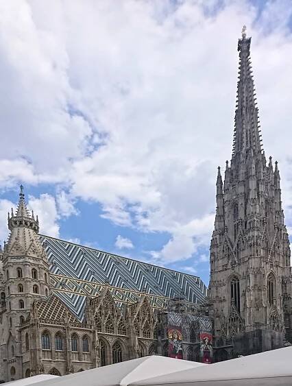 Stephansdom Wien - Südansicht mit Südturm - www.wien-erleben.com