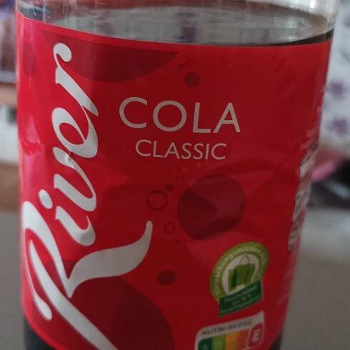 Cola classic River
