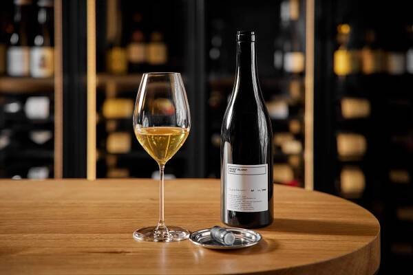 XOXO, Samsa: Nestarec x La Degustation | Nestarec Mag