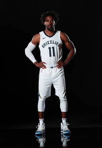 PICTURES – Mike Conley 