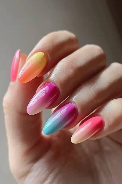 Ombre Nail Designs to Try Summer 2025 – Short & Trendy Looks