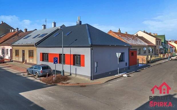 Ostatní, K. Čapka, Moravská Třebová, 245 m²