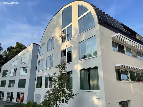 Pronájem bytu 4+kk 110 m² (Mezonet), Pod Lipami, Řevnice