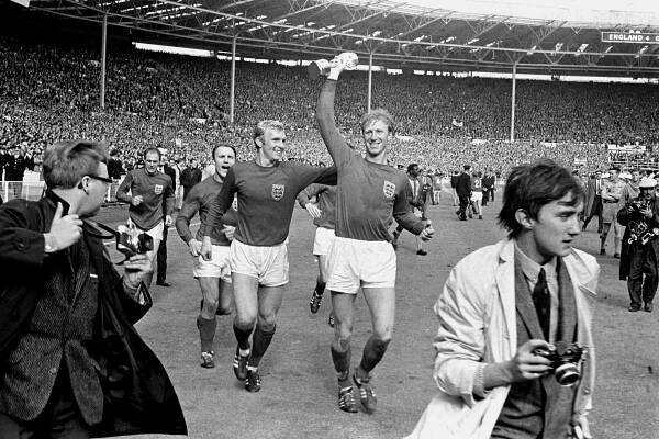 Jack Charlton, Soccer Hero in England and Ireland, Dies at 85
