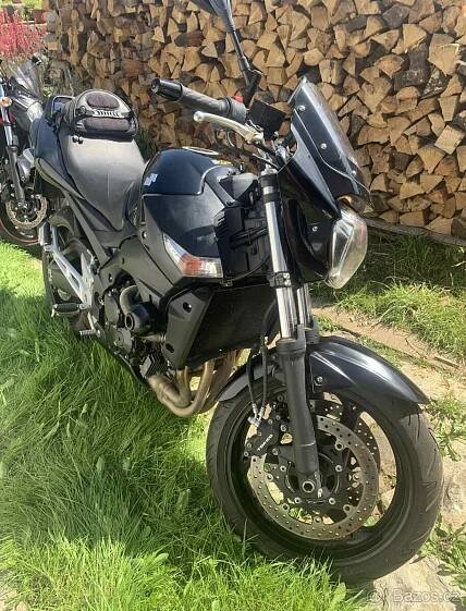 Suzuki GSR600