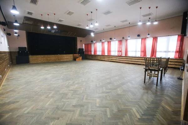 Foto: Vzorová socialistická obec Rovná. Projekt, který nevyšel, bojuje o poslední šanci