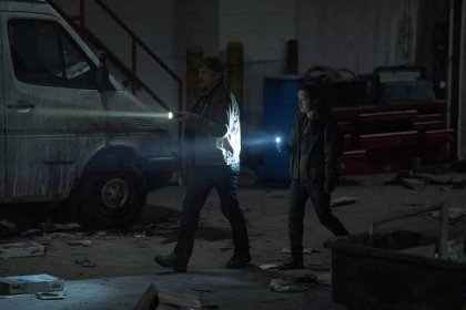 The Last of Us - Drž mě za ruku (S01E04) (2023) | Galerie - Z epizody | ČSFD.cz