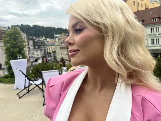 Gabriella Jiráčková nám exkluzivně předvedla svůj rekordní make-up.