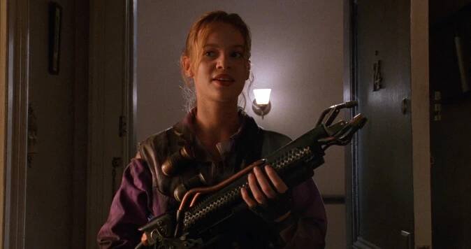 A still photo of Samantha Mathis as Princess Daisy in the 1993 Super Mario Bros. movie.