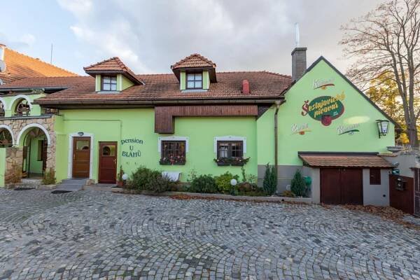 Šestajovický pivovar - Minipivovar Šestajovice u Prahy | Restaurace