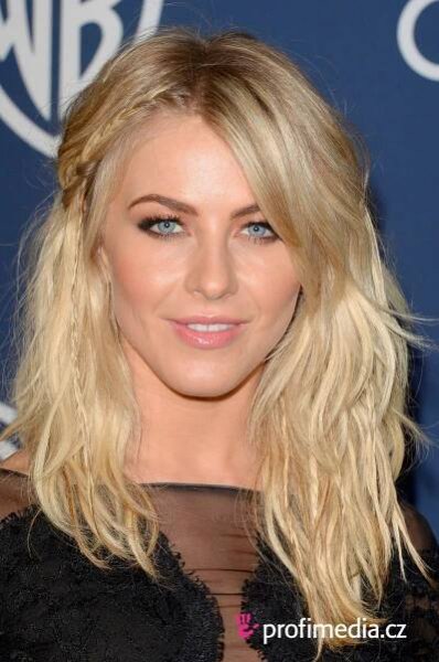 Julianne Hough - celebrity účes - HappyHair