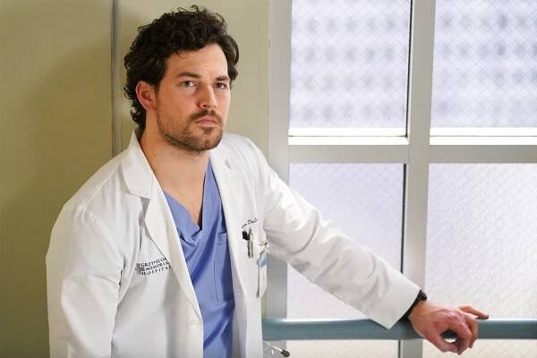 Grey's Anatomy star Giacomo Gianniotti teases details of season 17's coronavirus storyline