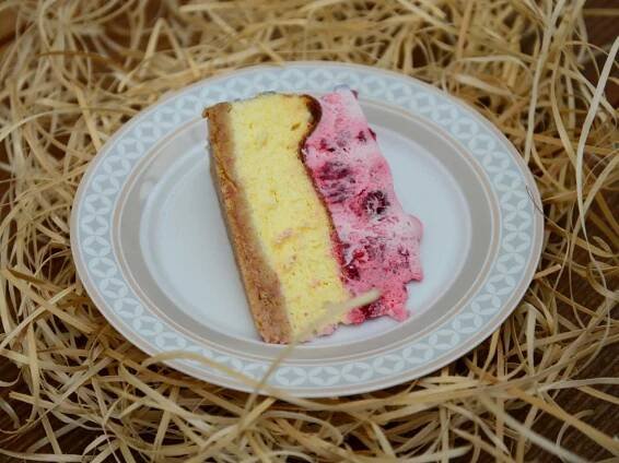 Recept na nejlepší cheesecake s malinovou šlehačkou – Príma receptář.cz