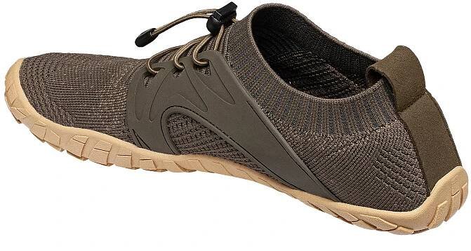 Boty Bosky Barefoot, Bennon