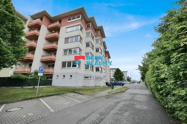 Exkluzivní prodej bytu 3+1 s terasou, zahradou a parkovacím místem v Hlučíně na ul. Viléma Balarina | Reality.iDNES.cz 