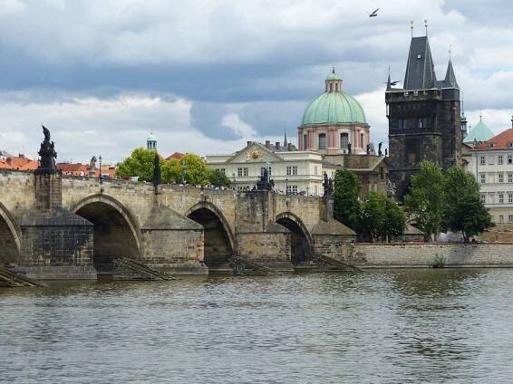 Karlův Most: Charles Bridge