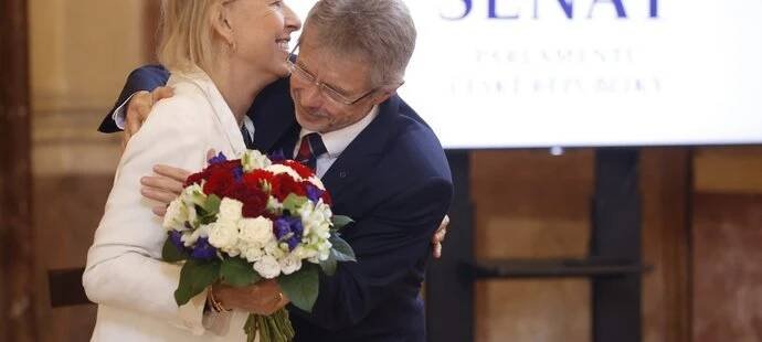 Tenisová legenda Martina Navrátilová s předsedou Senátu Milošem Vystrčilem