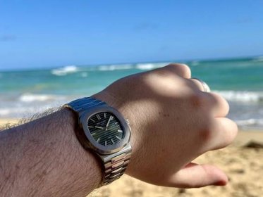 [Patek Philippe] Discovering Paradise: My Green Dial 5711's Sun-kissed ...