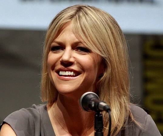 Kaitlin Olson - Bio, Facts, Family Life of Actress