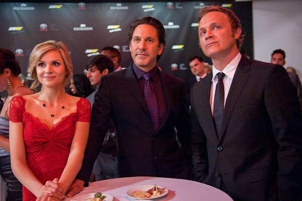 Necessary Roughness - V3 for Vendetta - Z filmu - Karissa Lee Staples, Scott Cohen, David Anders