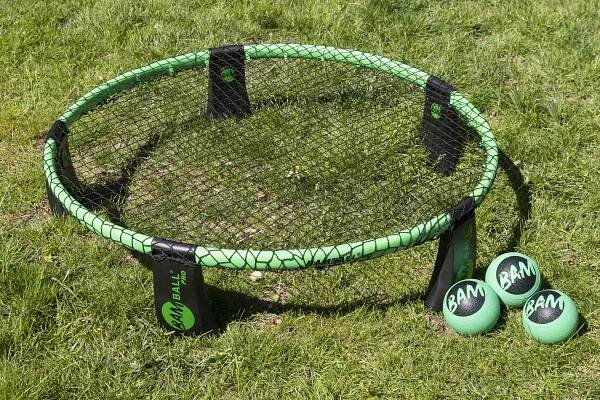 Sommertrend Roundnet: Spikeball & Co. im Check 12