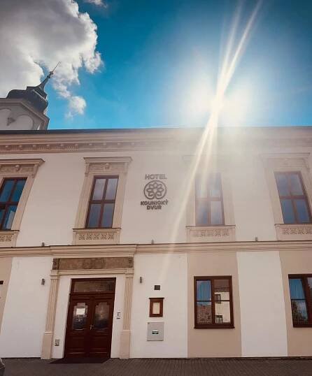 Kounický dvůr, Dolní Kounice