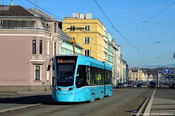 Fotografie Stadler Tango NF2 1721 Dopravní podnik Ostrava