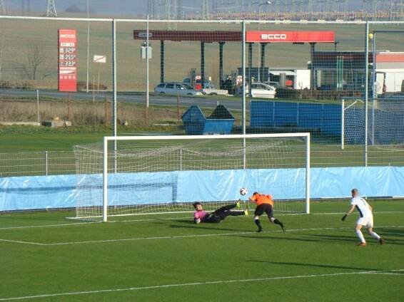 Výhra na penalty a sedmibodový náskok v čele tabulky TJ Přeštice – FK Admira Praha 0:0, PK 3:5 – FK Admira Praha