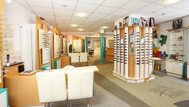 Willkommen beim Trendoptiker Hahn in Tittling – Optik Hahn ist Ihr Trend-Optiker in Tittling