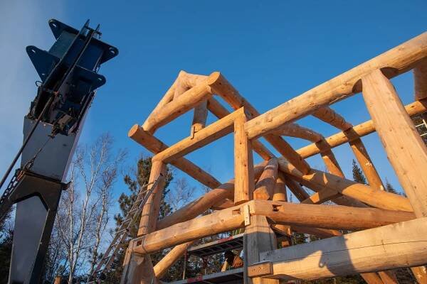 Red Lake Island Log Home Install - Laverty Log Homes & Timber Frames