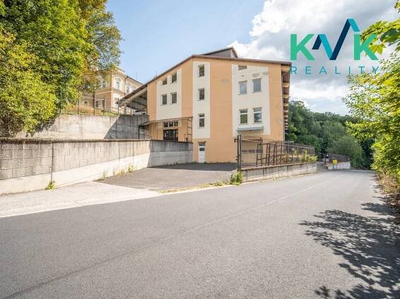 Výrobní hala, sklady, administrativní budova, pozemky, 17.033 m2, Nejdek ul. Karlovarská | Reality.iDNES.cz 