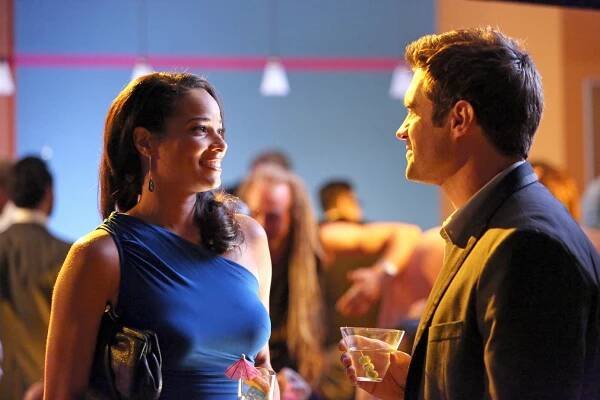 Mistresses - Breaking and Entering - Z filmu - Rochelle Aytes