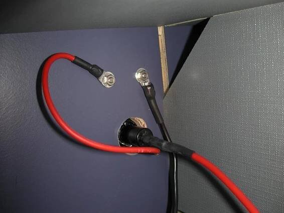 12V / 25A socket plug in Volkswagen bus