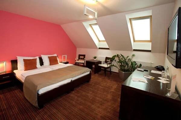 Hotel LAHOFER, Znojmo | Hotel.cz