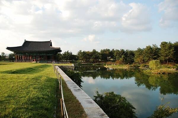 Donggung Palace and Wolji Pond - Wikipedia
