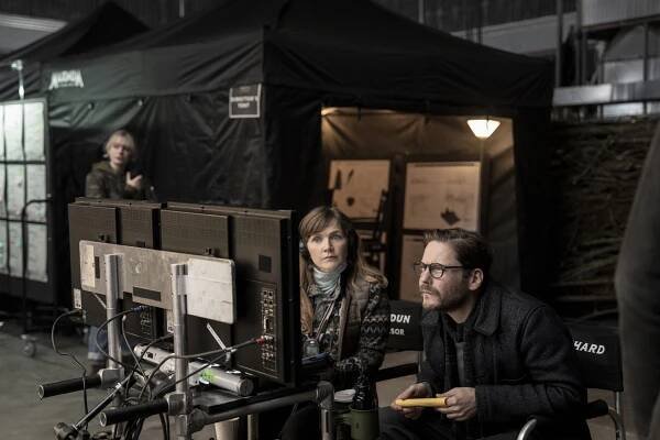 Franšíza - Scéna 36: Neviditelná sbíječka - Z filmu - Jessica Hynes, Daniel Brühl