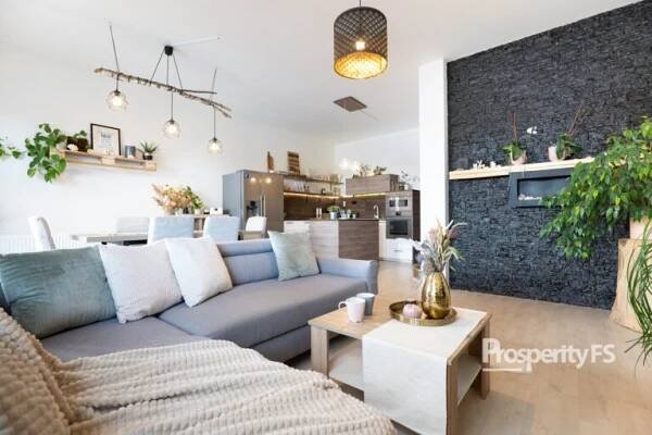 Prodej řadového rodinného domu 5+kk, 128 m2  – Stehelčeves
