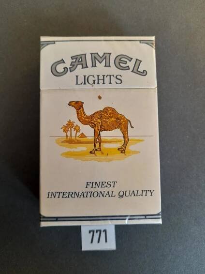 staré cigarety CAMEL LIGHTS 19 - 1990 ́ - NEMECKO