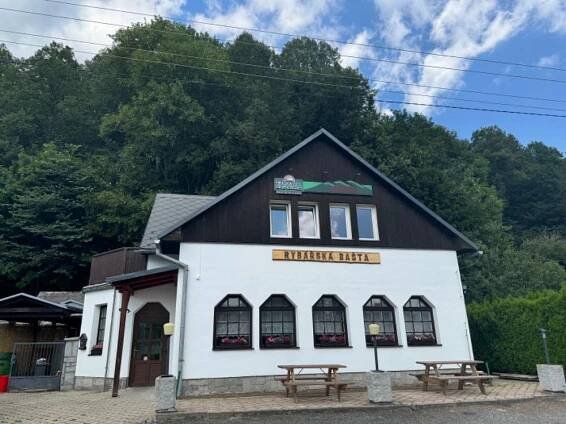 Penzion a Rybařská bašta U Jesetera - ubytování Bělá pod Pradědem - Adolfovice - zvětšit
