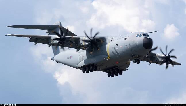 Photo of ZM400 - Airbus A400M Atlas C.1 - United Kingdom - Royal Air Force (RAF)