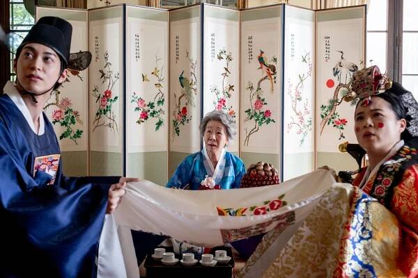 Gi-chan Han, Yeo-jeong Yoon, Kelly Marie Tran - The Wedding Banquet - Z filmu