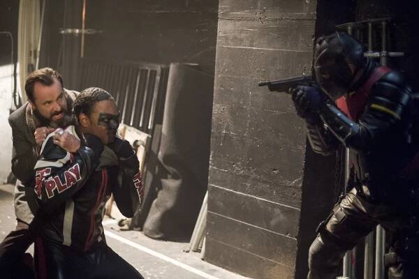 Arrow - Ďáblův nejlepší trik - Z filmu - David Nykl, Echo Kellum, Rick Gonzalez