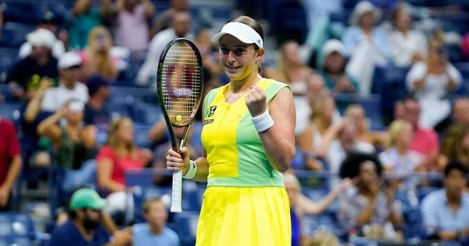Ostapenková vyřadila v osmifinále US Open světovou jedničku Światekovou. Polka o první místo přijde
