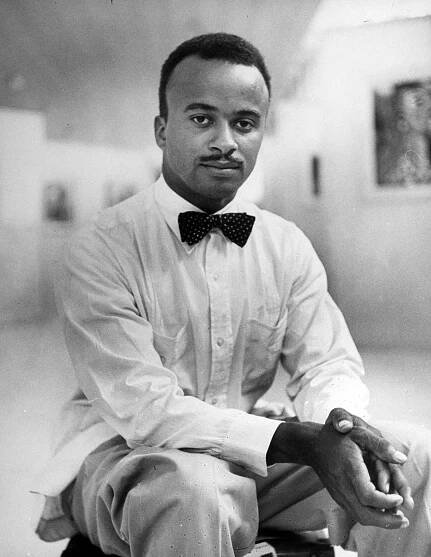 Eldzier Cortor, Painter of Scenes From African-American Social Life, Dies at 99