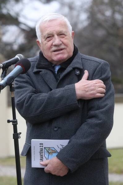 Klaus o pokutě a Vánocích: Na hory pojedu, ale bez skafandru. A zmínil očkování