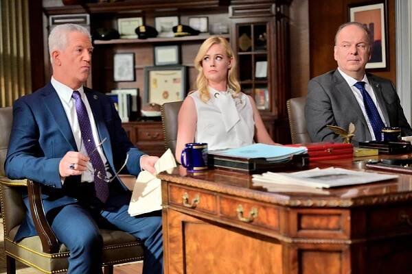 Spravedlnost v krvi - Série 13 - Drž se víry - Z filmu - Gregory Jbara, Abigail Hawk, Robert Clohessy