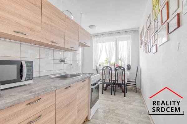 Prodej bytu v os. vlast. 1+1/38 m2 na ul. Nedbalova, Karviná - Nové město, 1 350 000 Kč