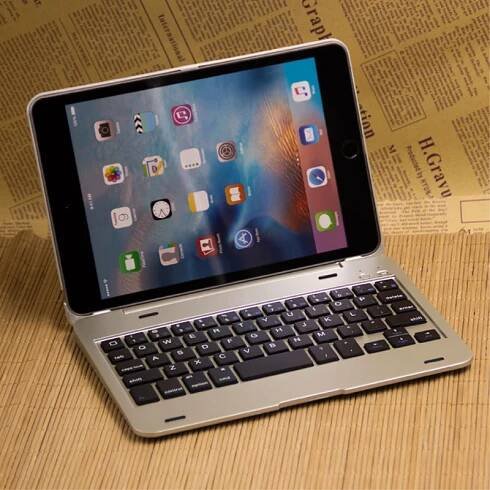 Hliníkový kryt s Bluetooth klávesnicí pro Apple iPad mini 4 / 5 - zlatý