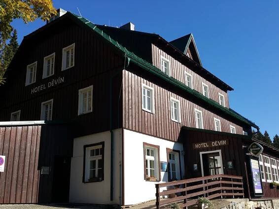 Děvín | Hotel / Ubytování