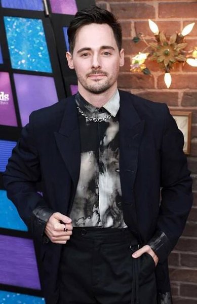 Jake Thomas attends the World Premiere of Disney's 